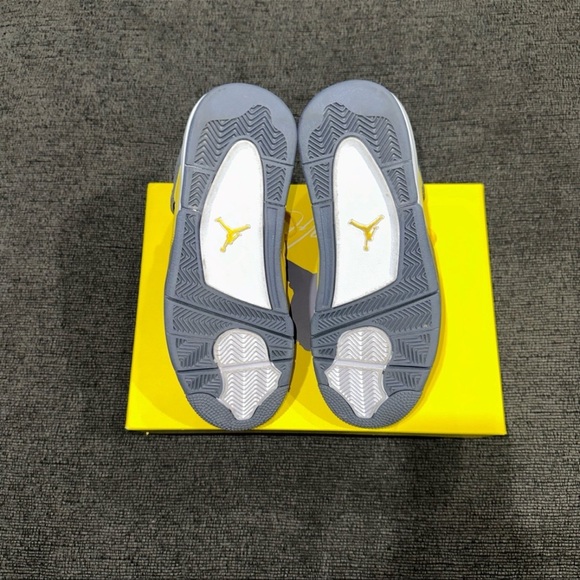 Air Jordan 4 Retro (Lightning) - Picture 5 of 12